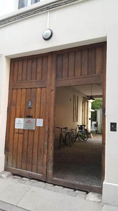 Charming Studio In A Courtyard In Parijs Buitenkant foto